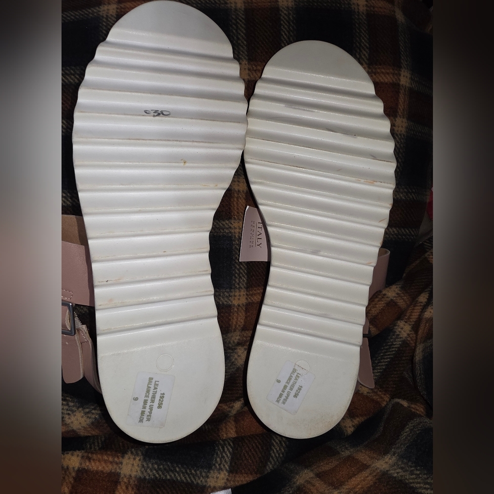 A. Giannetti Sandals - Picture 13 of 14